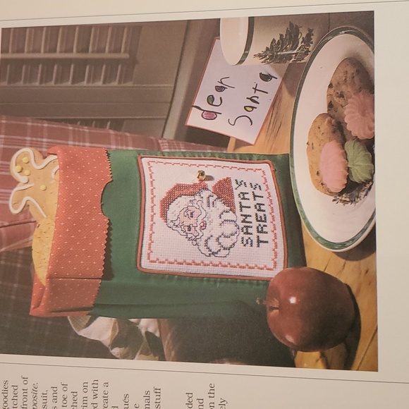 Better Homes And Gardens 'Christmas Cross Stitch' Book-1987 - Picture 8 of 10